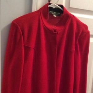 St. John Red Suit Size 10 in excellent condition